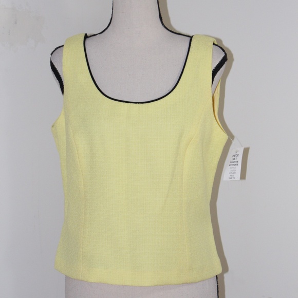 Bundle Positive Attitude, Yellow Blazer, top & black ivory jacket, top & pants - Picture 7 of 16